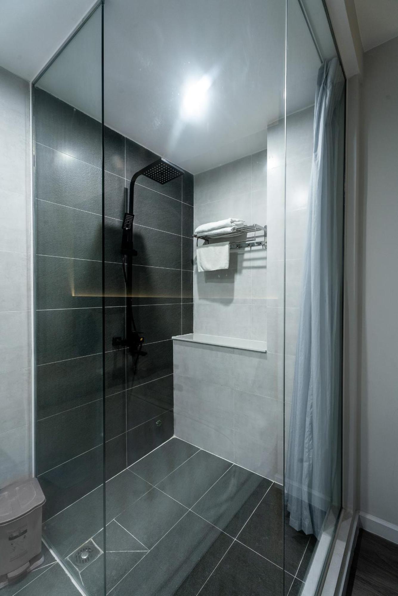 Ruby Saigon Hotel - Ben Thanh Ho Chi Minh City Exterior photo